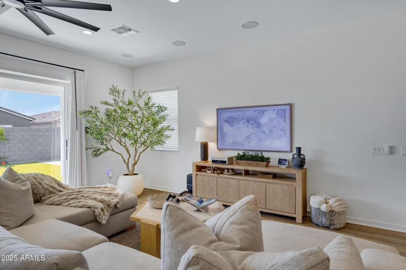 10051 E Talon Ave-14