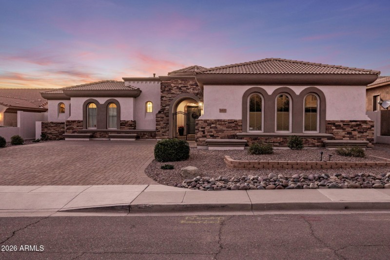 Manicured front landscaping