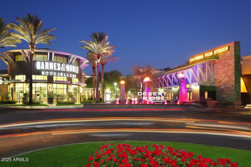 10 min to Desert Ridge Marketplace