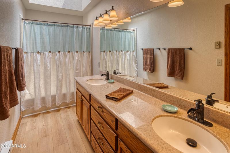 PAX_9292_AuroraHDR2019-edit