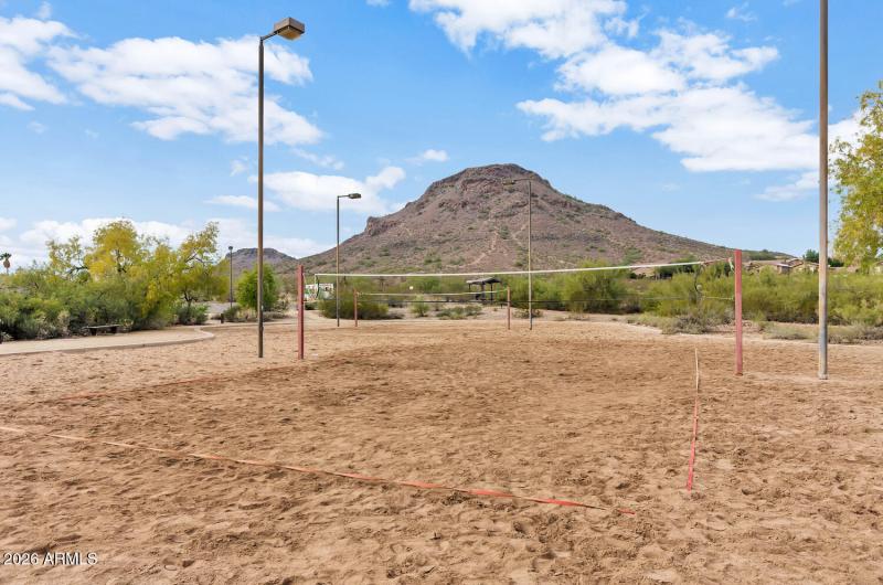 1927 E Crocus Dr-large-045-006-1927 E Cr