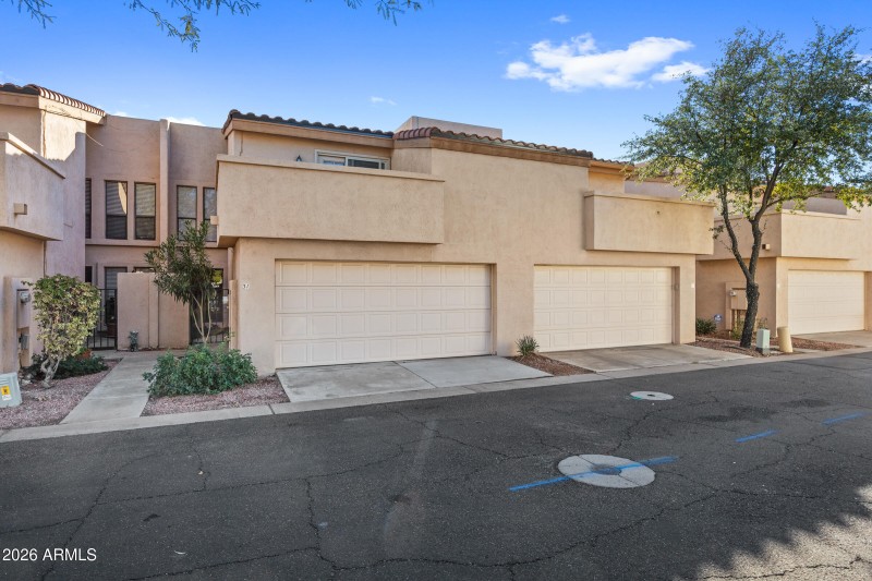 1920 E Maryland Ave #31-1