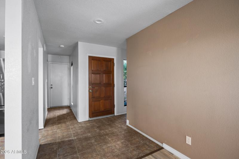 1920 E Maryland Ave #31-6