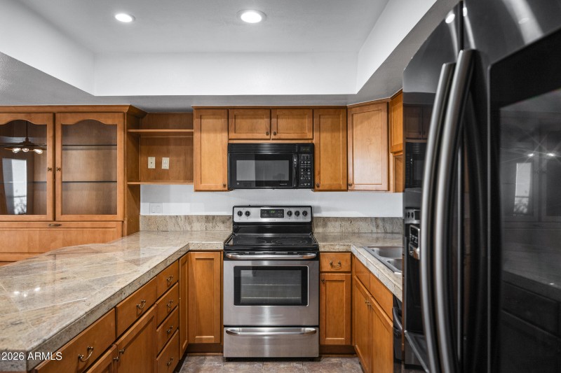 1920 E Maryland Ave #31-14