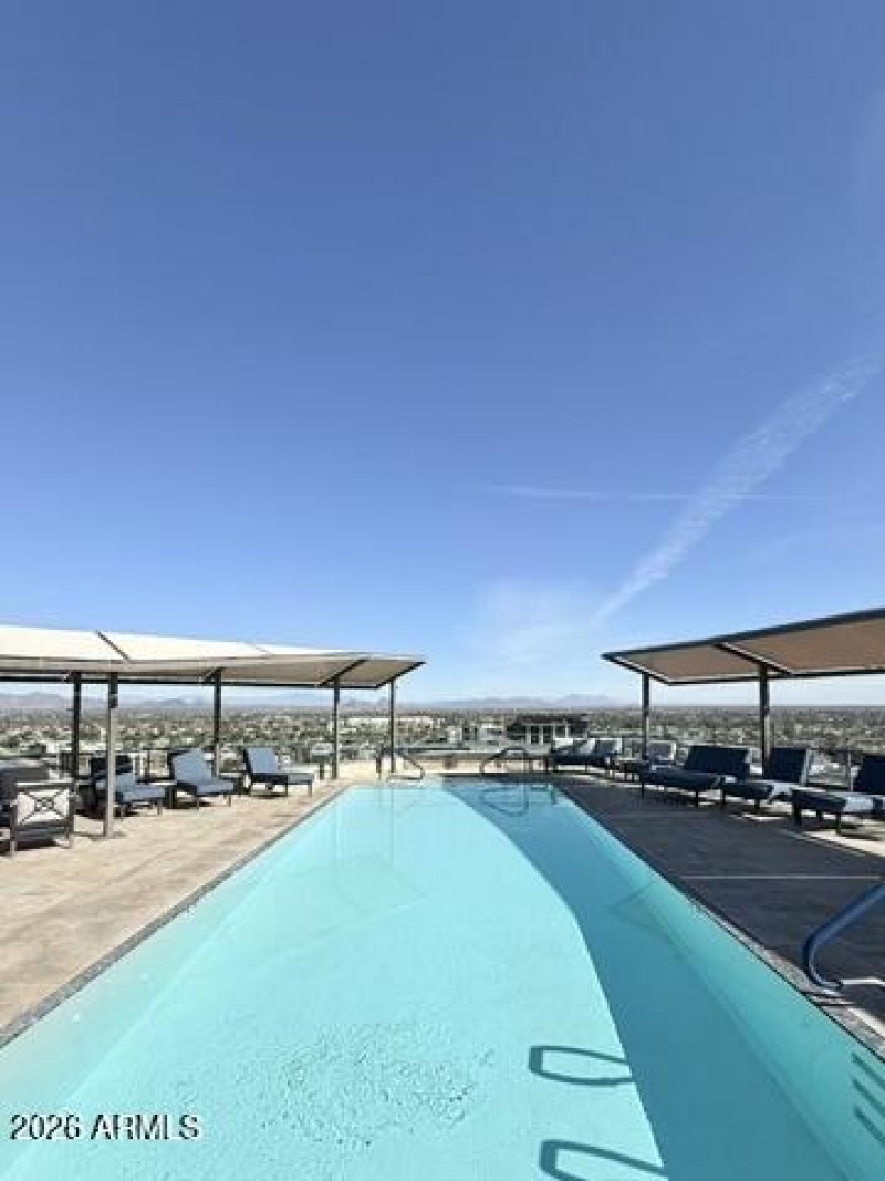 1990E12F-006C-46B3-B229-36E86069FFA9_4_5