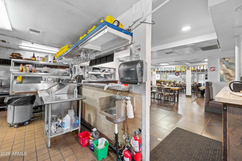 5828 W Indian School Rd Phoenix AZ 85031