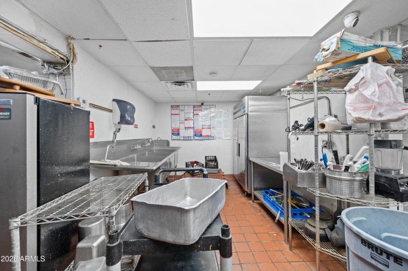 5828 W Indian School Rd Phoenix AZ 85031