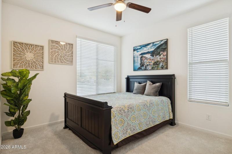 20-web-or-mls-17863-e-paria-canyon-dr