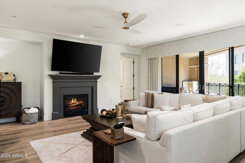 10-7175 E Camelback Rd #305 (8 of 25)