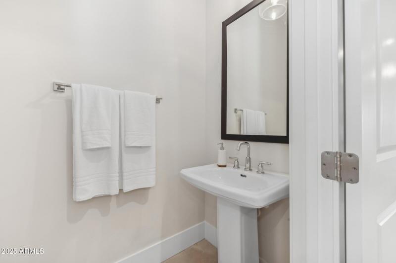 157856_Edgewood Estates_Frankfurt_Half B