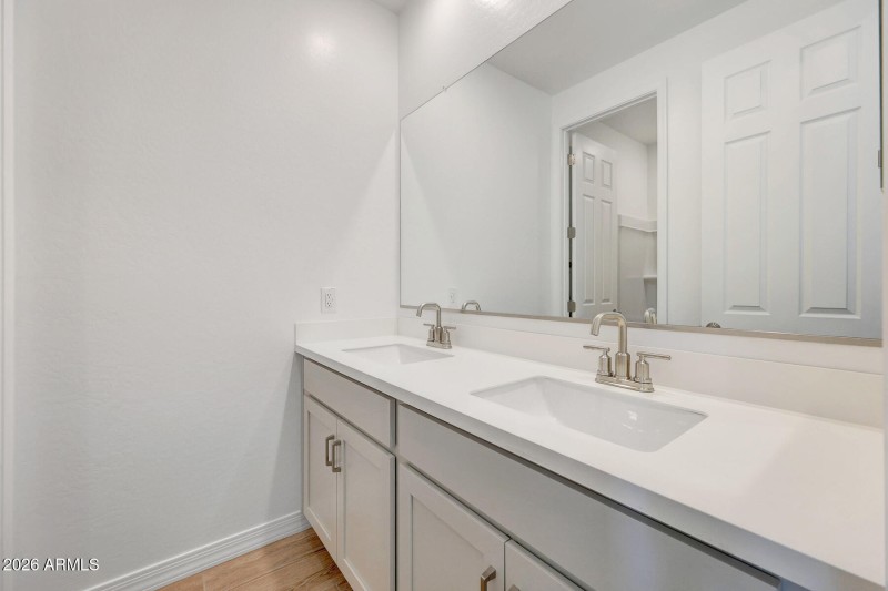 PHX_TierraVistoso_Lot 2074_Burgundy_2888