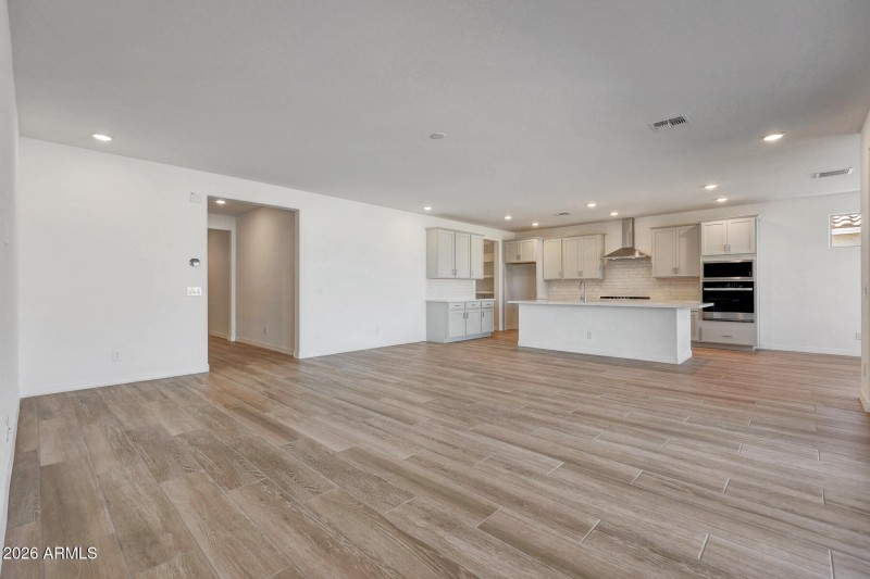 PHX_TierraVistoso_Lot 2074_Burgundy_2888