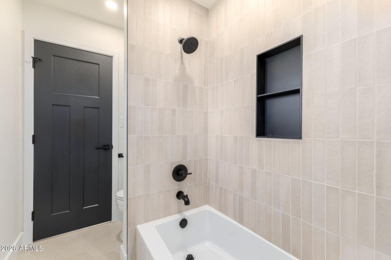 BR 2 & BR 3 jack & jill bath