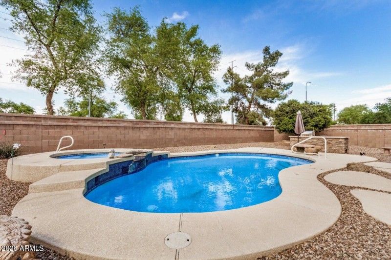 20250508080125301677000000-o