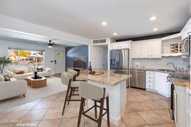 01-McKinsley staged3