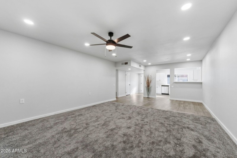 007__160 Leisure World