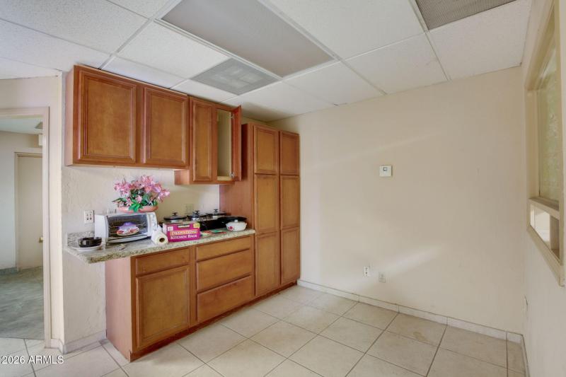 15-web-or-mls-4496 N Black Canyon Hwy -