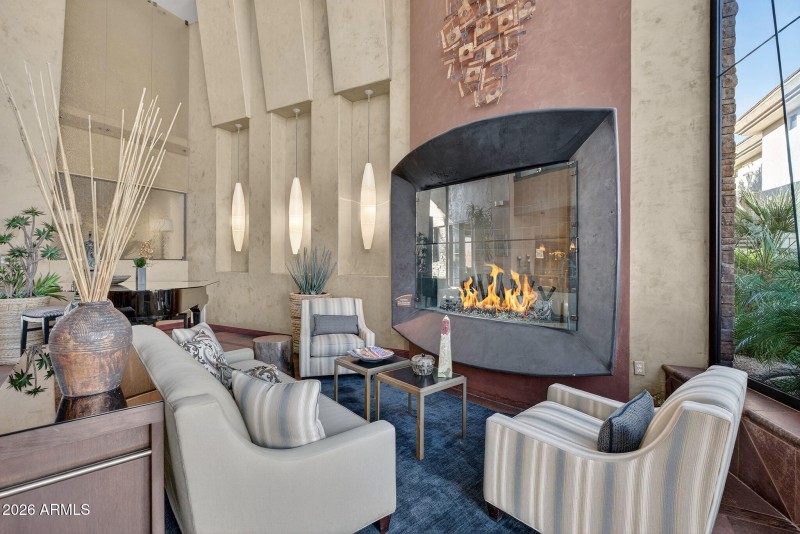 24-web-or-mls-26-E Princess Dr 2153