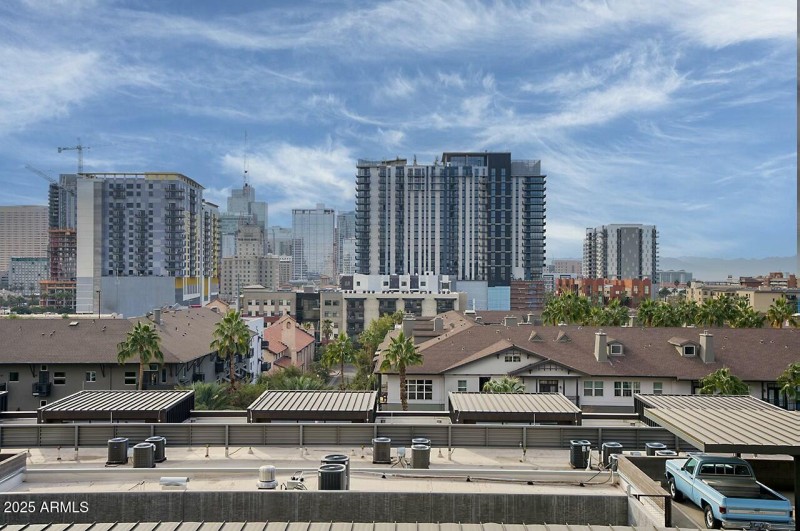 200 W PORTLAND ST 817