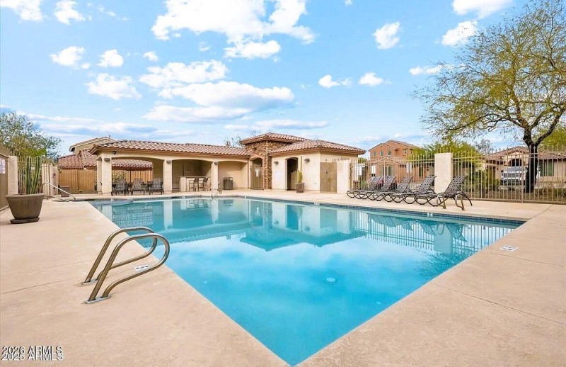 Sonoran Comm Pool - Crescent Views