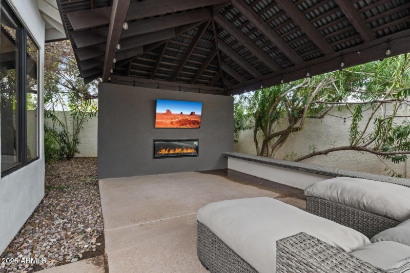 20251011164652852262000000-o