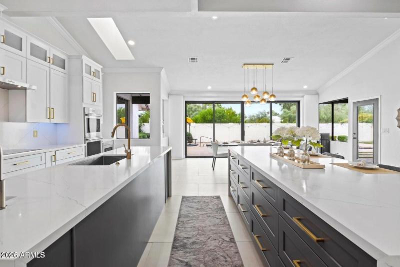 20251011164632465804000000-o