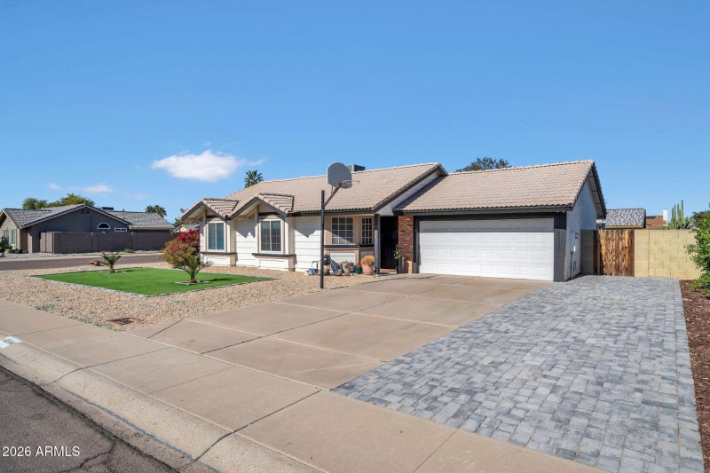 8044 W Columbine Dr-3