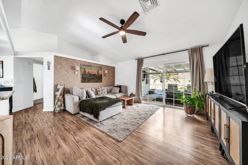 8044 W Columbine Dr-6