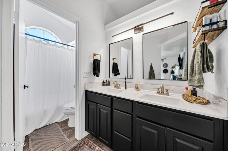 8044 W Columbine Dr-18