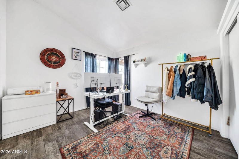 8044 W Columbine Dr-21