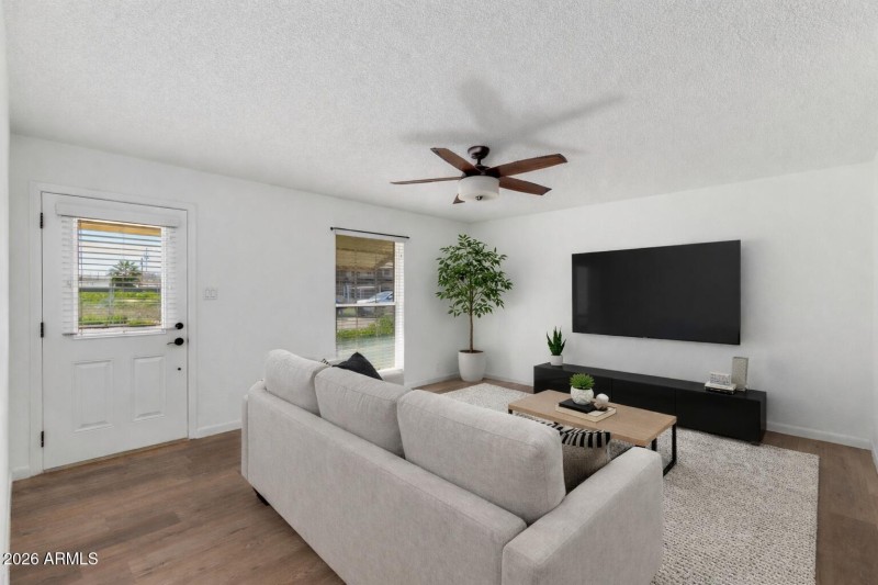 Spacious Entryway and Living Room