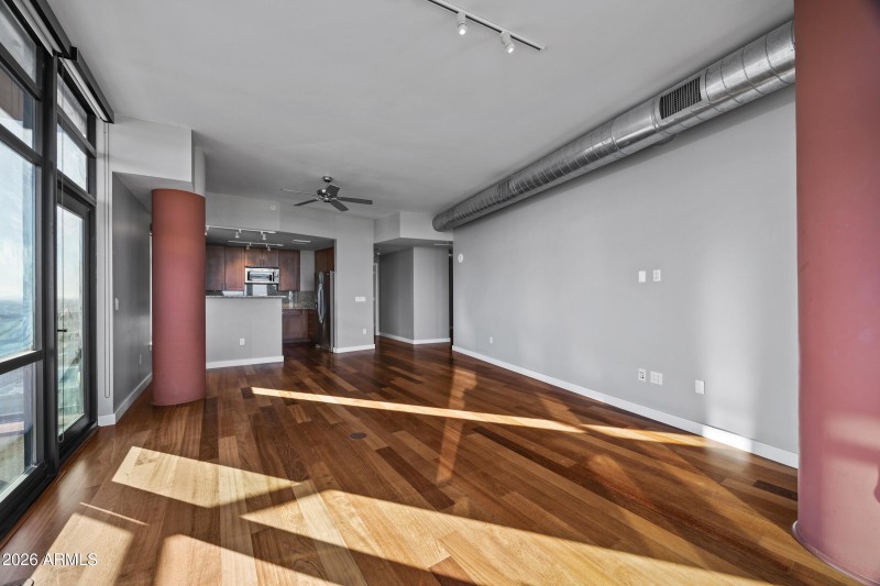 310 S 4th St unit 1710-10