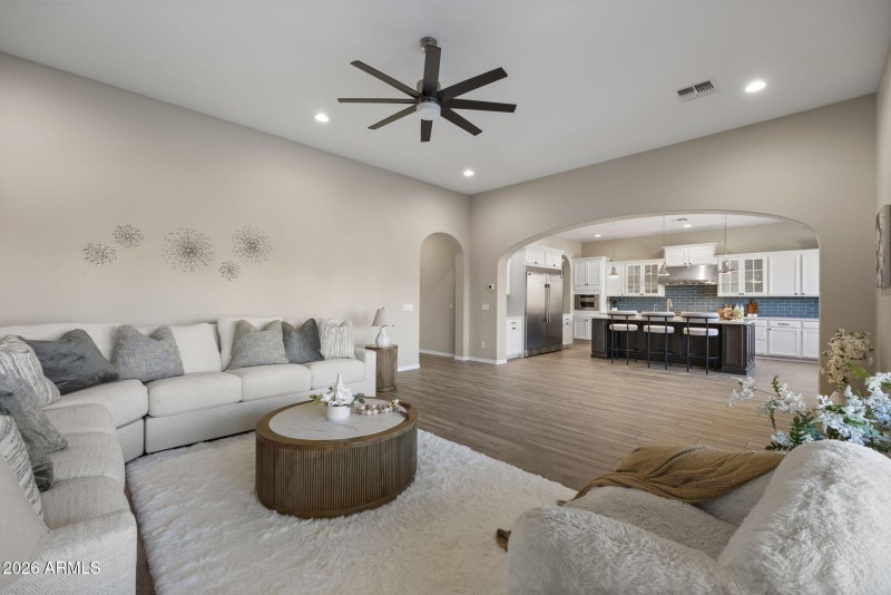 6-web-or-mls-DSCF0872