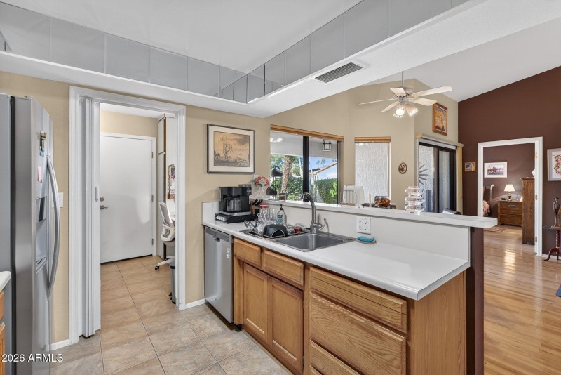 17-web-or-mls-20- Bolero Dr