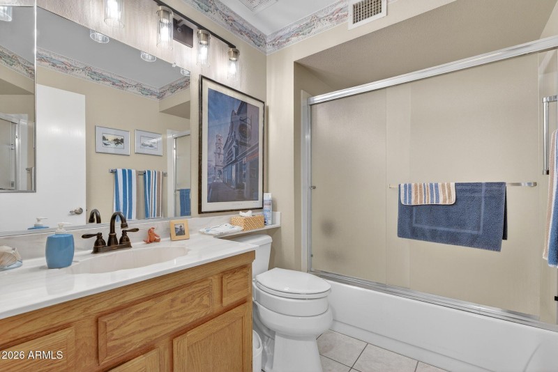 29-web-or-mls-36- Bolero Dr