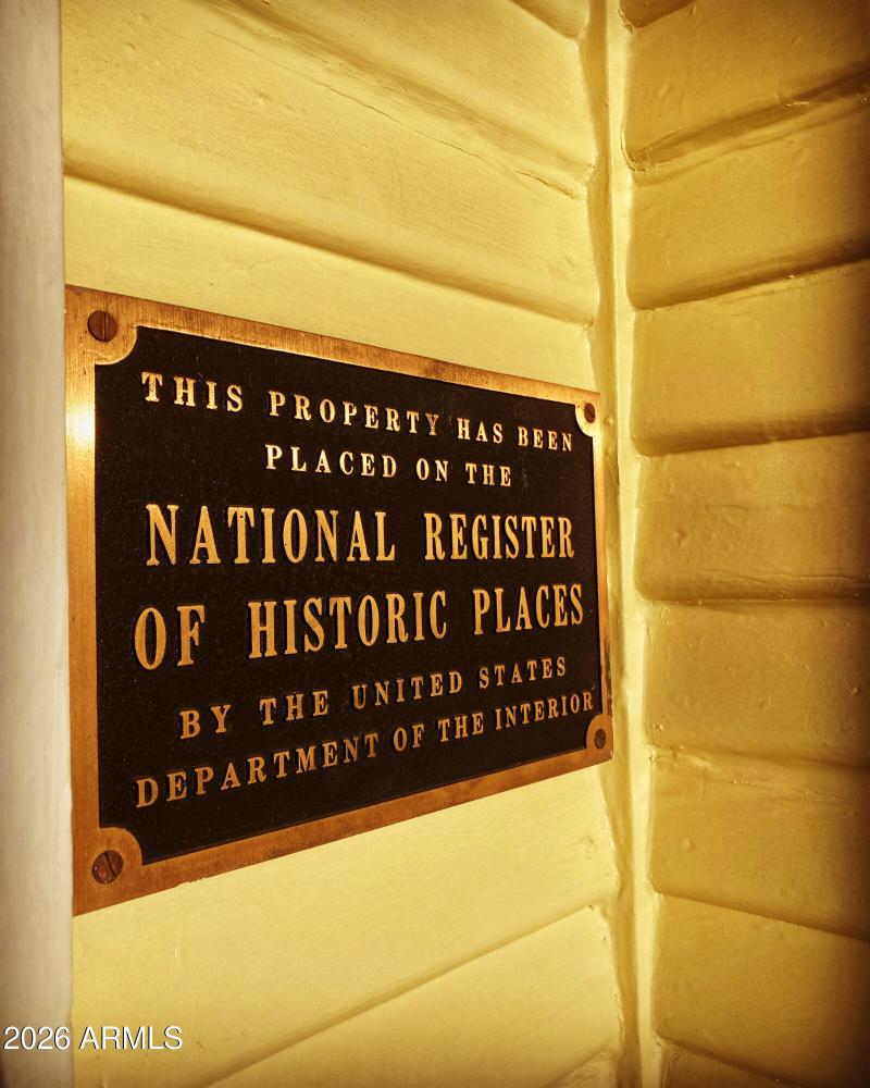 4C1F94F0-5608-4927-B936-1E0E401E66FB