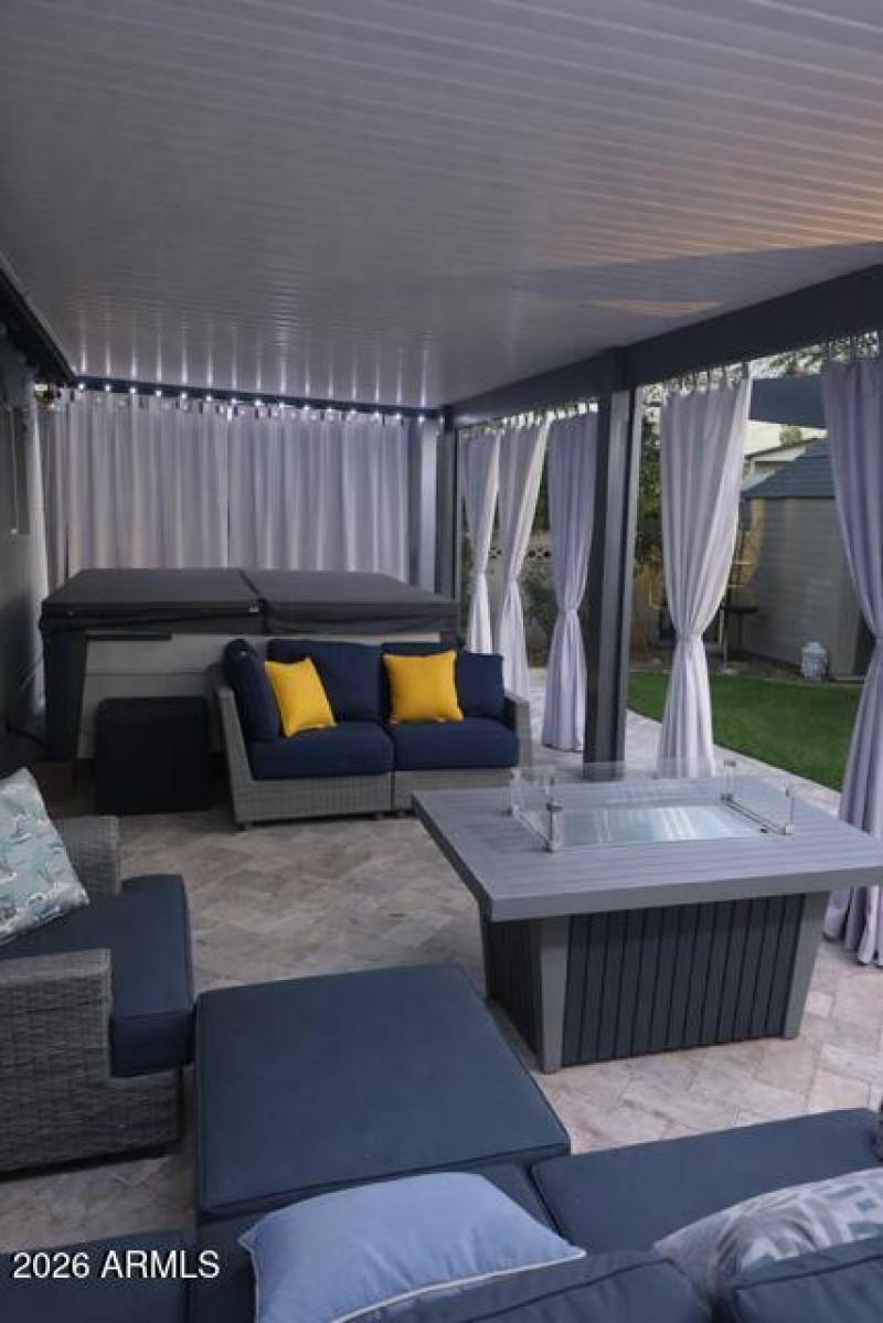 FEAADEBD-BE5A-4B52-99A6-EA5BE96F0003