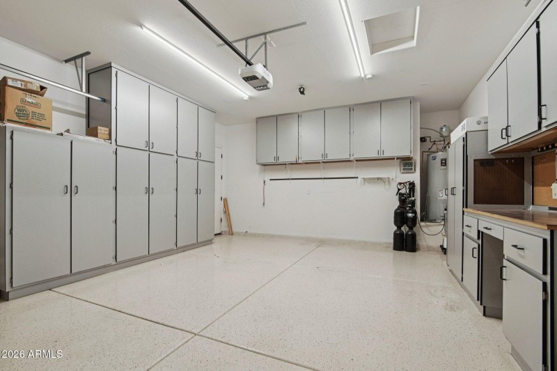 46-web-or-mls-W Campbell Ave-L2101-044