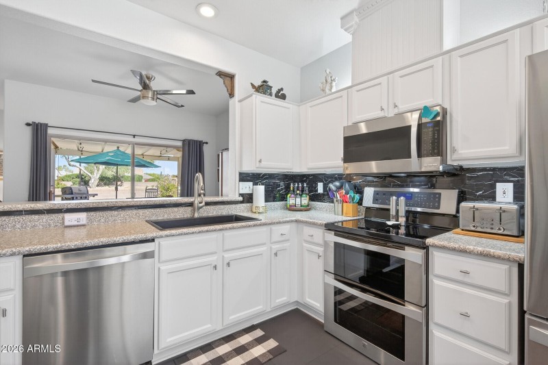 18_16100_W_Eagle_Ridge_Drive18_mls