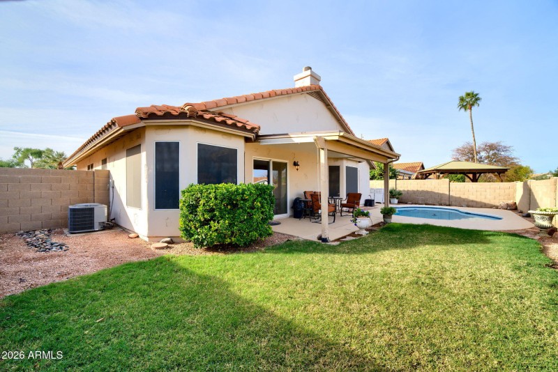 013__458 W Smoke Tree Rd