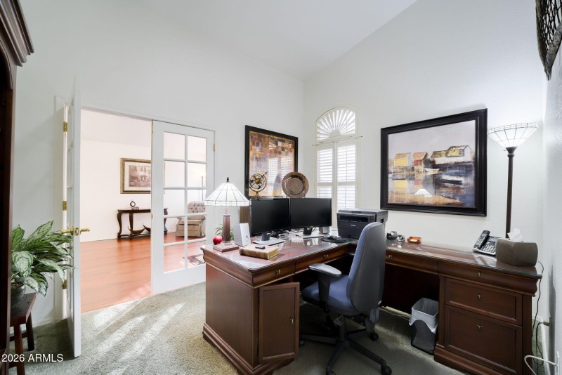 024__458 W Smoke Tree Rd