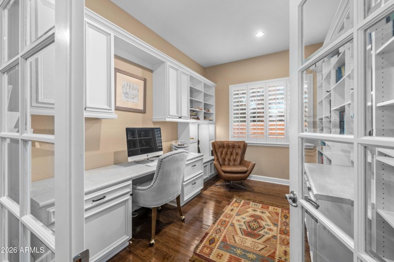 07-3738-E-Riopelle-Ave-6