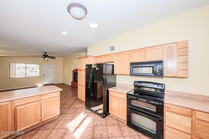 016 - 511 S. Clubhouse Lane