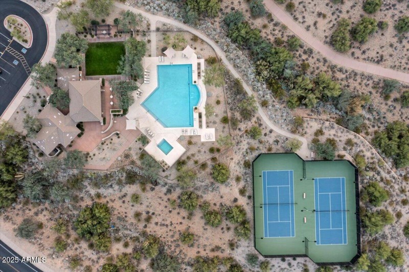 Coummunity Pool Tennis Courts 3