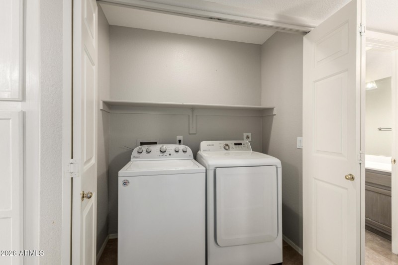 Full size washer & dryer
