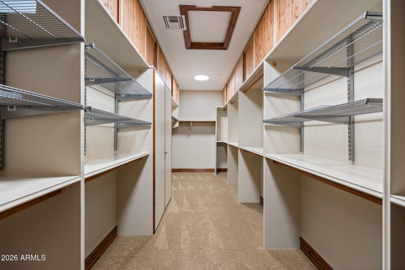 Primary Closet (Hers)