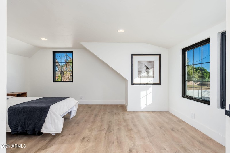 3401 N 25th St, 01-20 - 18