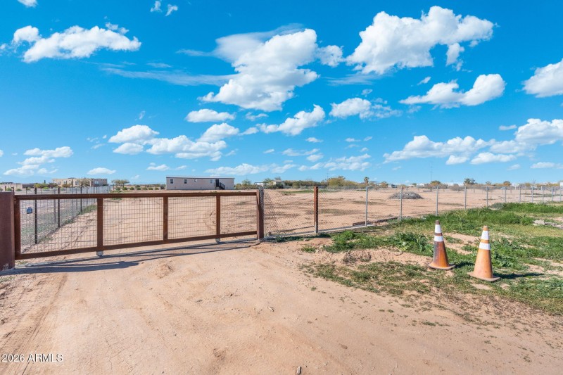 26-web-or-mls-DSC08073-HDR-Edit