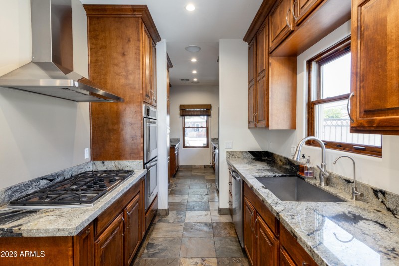 2517 North 8th St-12