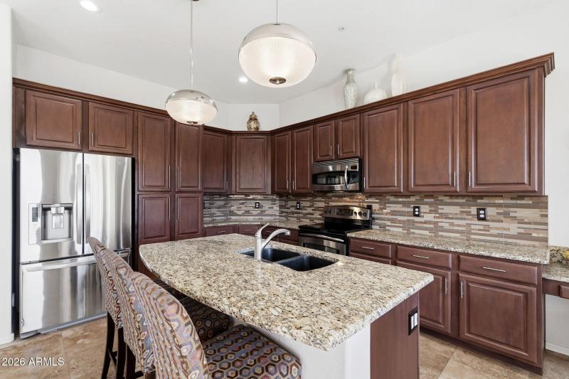 012__9223 Broken Bow